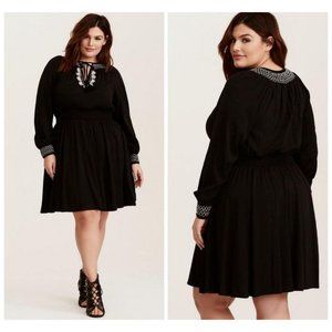 Torrid Black Smock Neck Skater Dress with Embroidery Women's Sz 2x / 18-20